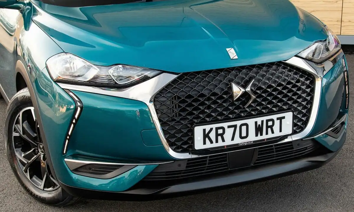 2020-ds-ds-7-crossback-12-puretech-prestige-eat8-big-10