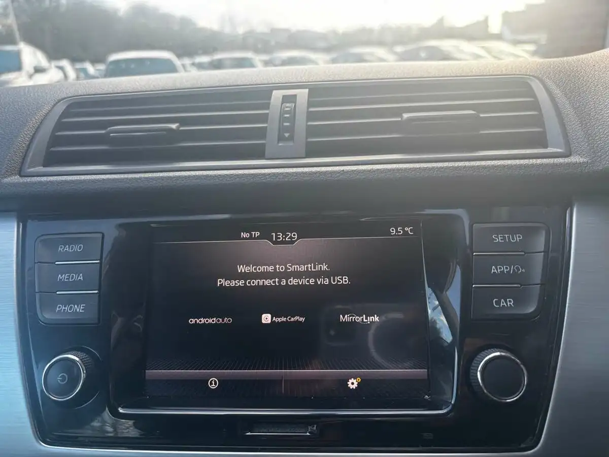 2019-skoda-fabia-10-tsi-se-109ps-hatchback-dsg-big-35