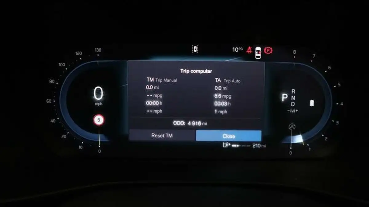2024-volvo-xc40-20-b4-plus-big-14