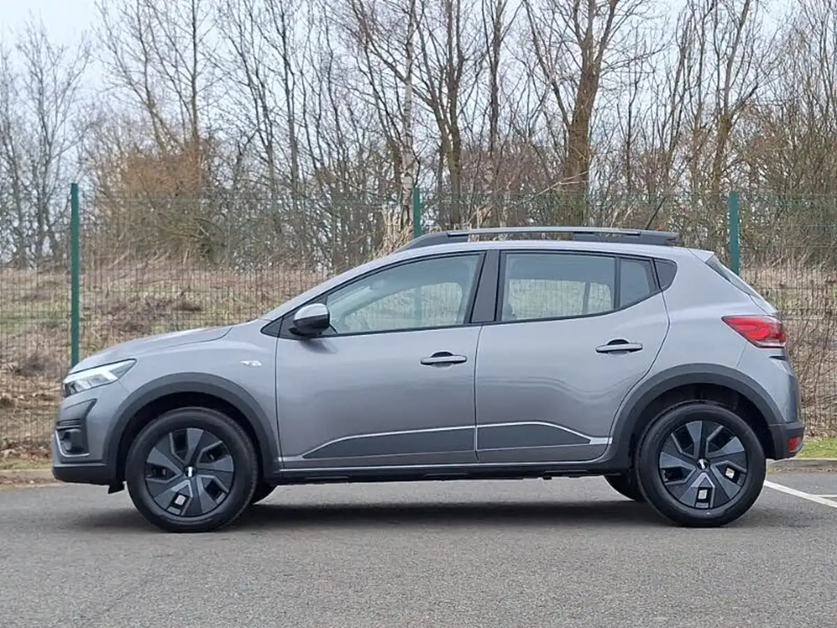 2024-dacia-sandero-stepway-10-tce-expression-90bhp-big-3