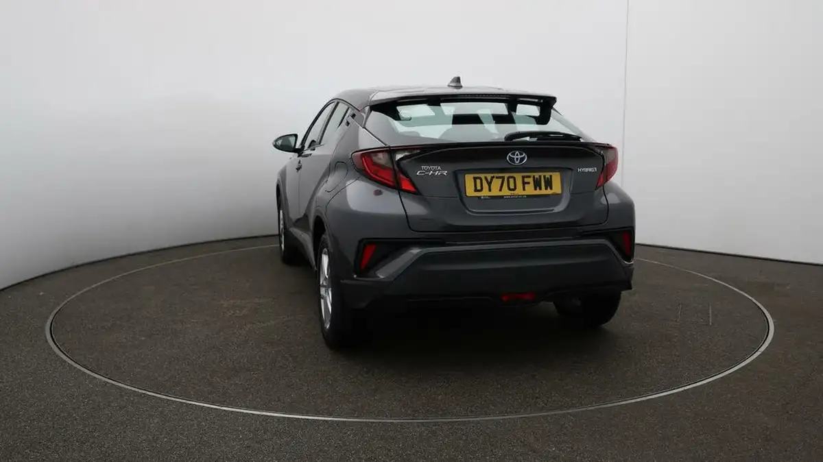 2020-toyota-c-hr-18-vvt-i-icon-parking-pack-big-60