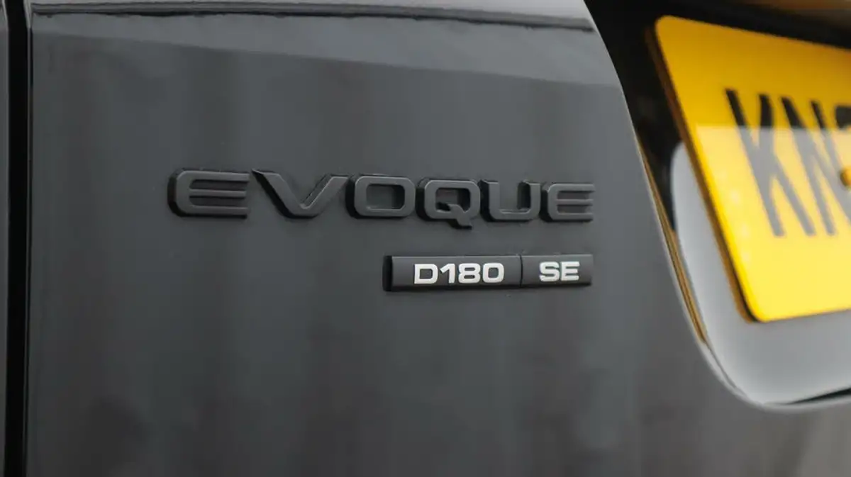 2020-land-rover-range-rover-evoque-20-d180-r-dynamic-se-big-20