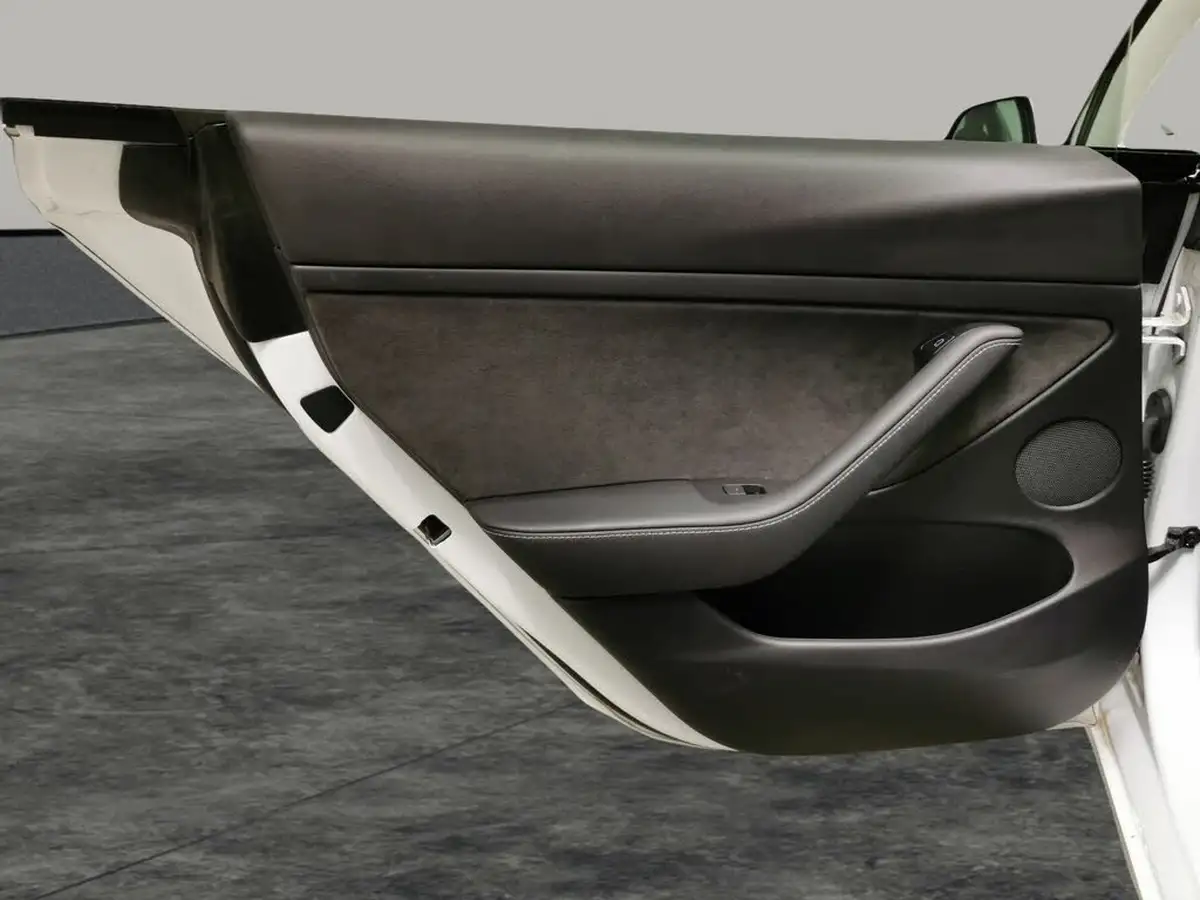 2021-tesla-model-3-e-standard-plus-big-29