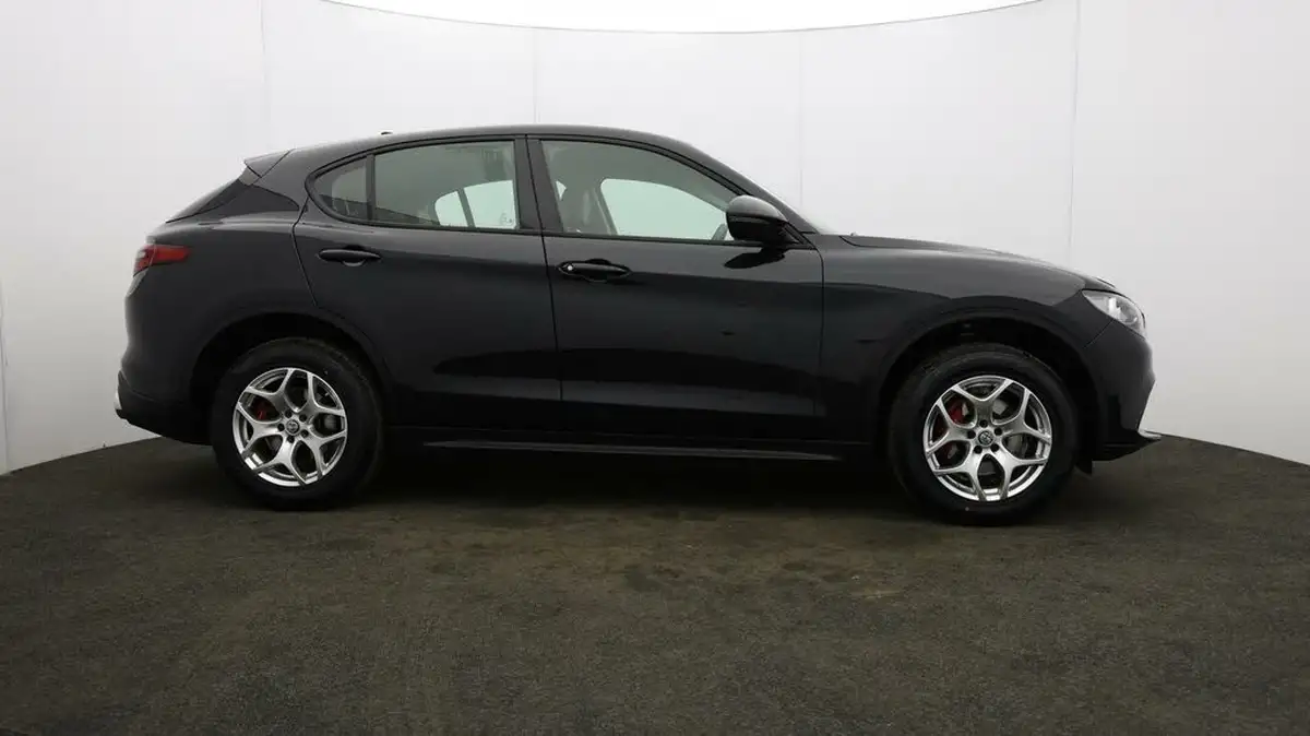 2019-alfa-romeo-stelvio-20-super-ss-big-45