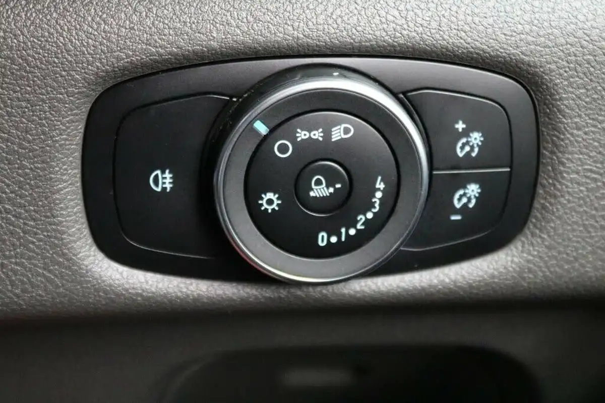 2022-ford-transit-20tdci-350-l2h1-leader-130pseu6dt-fwd-cab-big-57