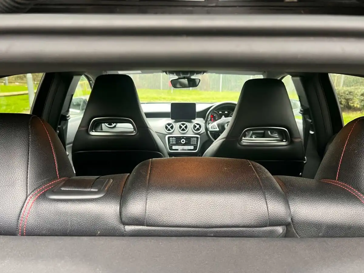 2018-mercedes-benz-gla-class-21d-gla-200d-amg-line-134bhp-ss-7g-dct-big-20