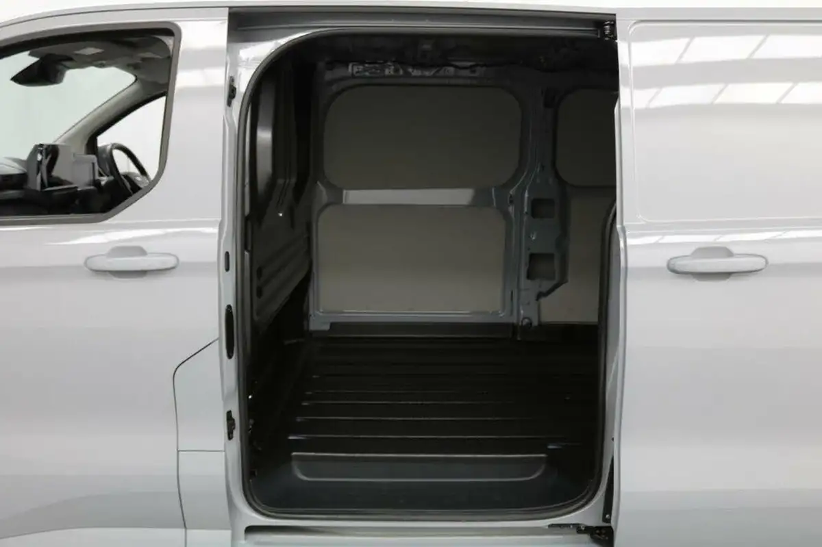 2023-ford-transit-custom-20tdci-320-l2h1-limited-136pseu6e-panel-van-1996cc-auto-big-11