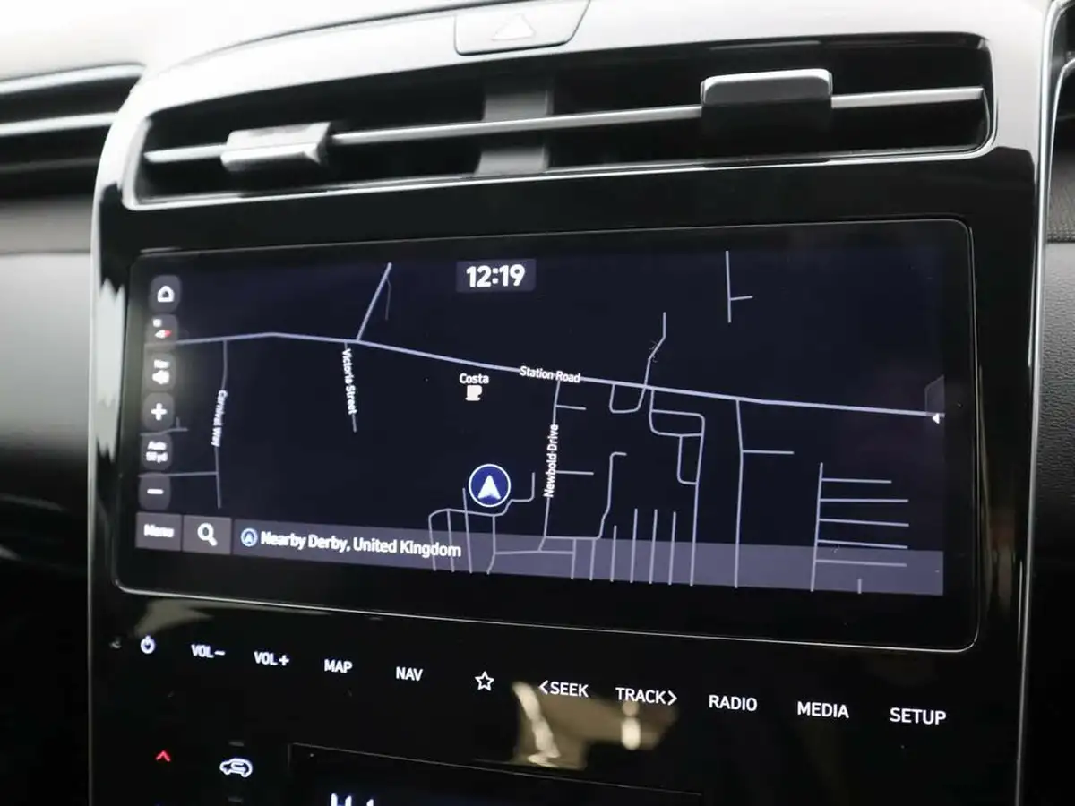 2023-hyundai-tucson-16-t-gdi-premium-150ps-big-18