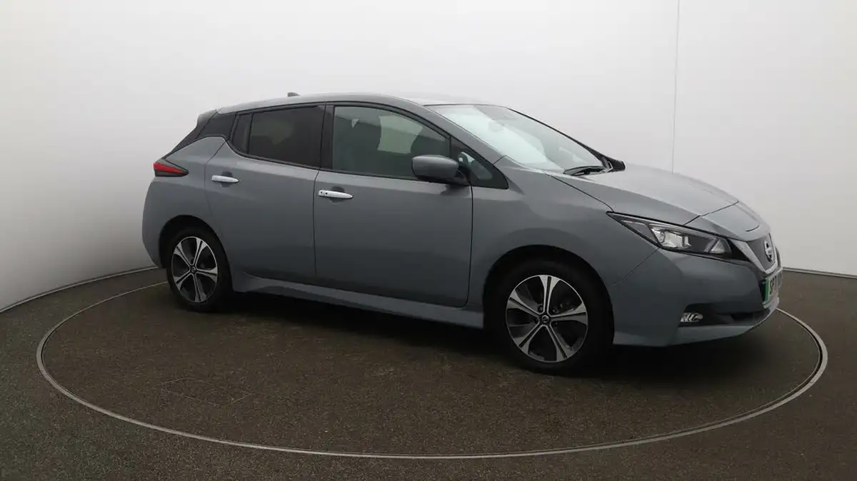 2021-nissan-leaf-e-e-tekna-big-42
