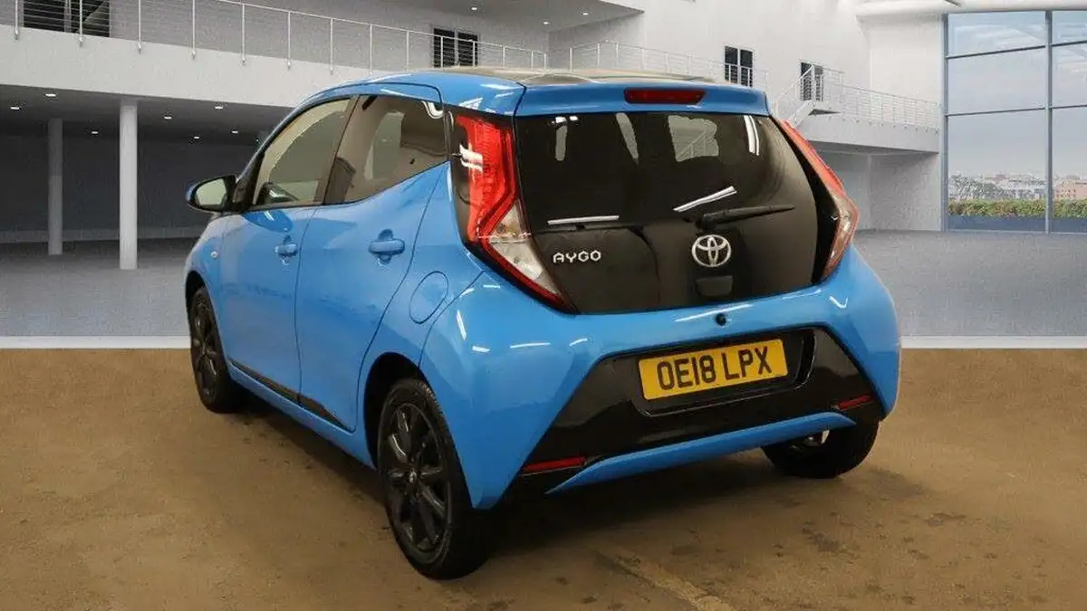 2018-toyota-aygo-10-vvt-i-x-press-71bhp-big-2