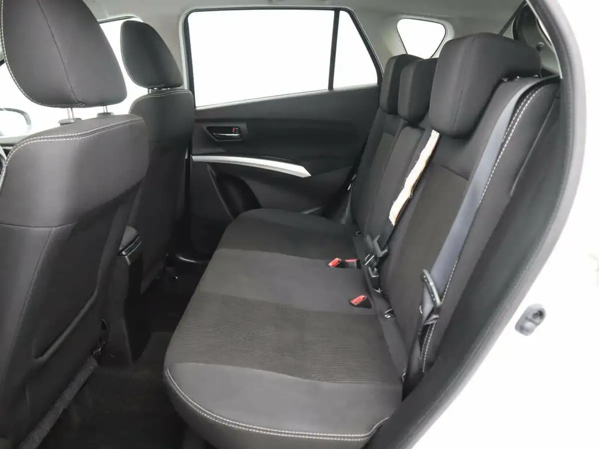 2021-suzuki-s-cross-14-boosterjet-sz-t-big-9