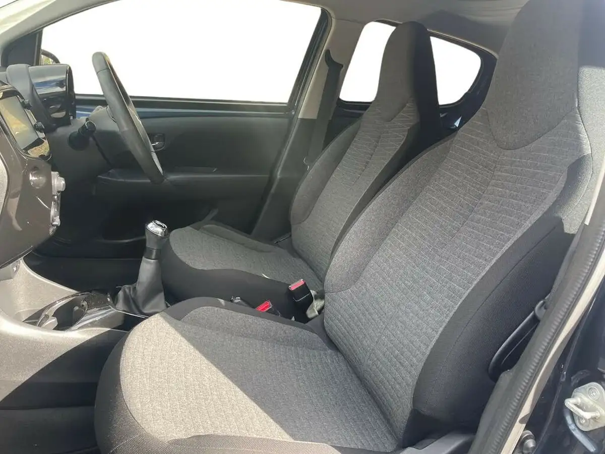 2014-citroen-c1-12-puretech-airscape-flair-5d-big-9