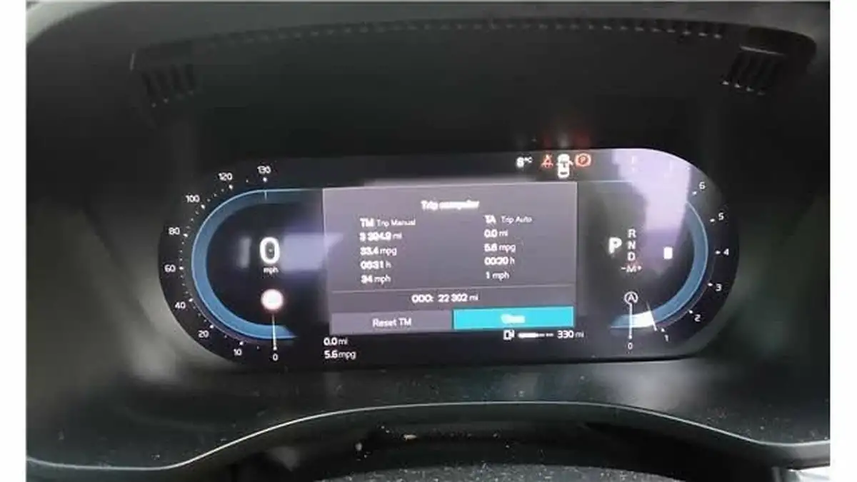 2022-volvo-xc60-20-b5-core-big-10