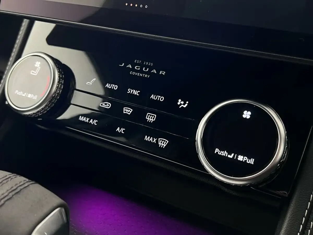 2022-jaguar-f-pace-20-d200-r-dynamic-s-big-46