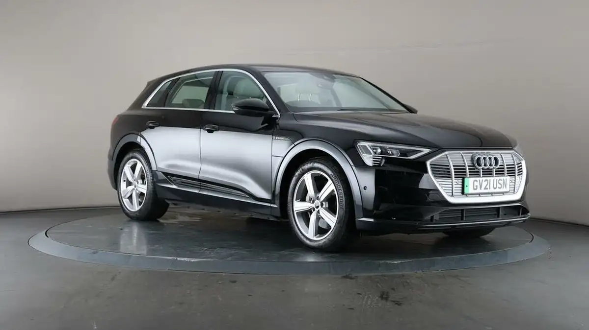2021-audi-e-tron-50e-technik-station-wagon-big-1