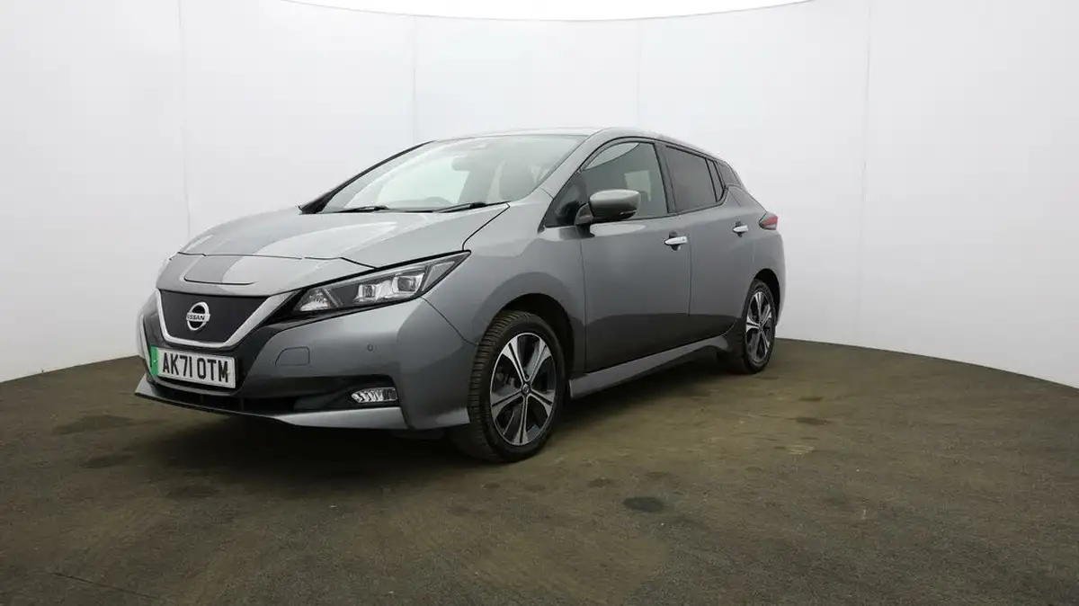 2021-nissan-leaf-e-e-tekna-big-38