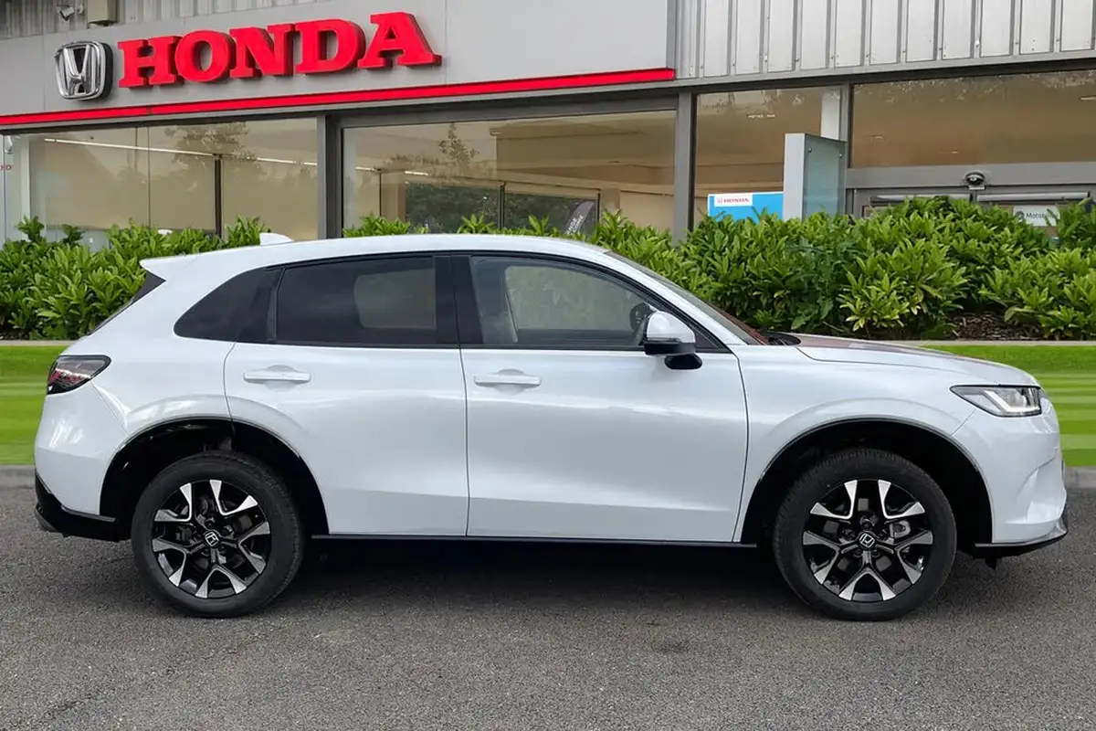 2024-honda-zr-v-20-i-mmd-advance-big-2