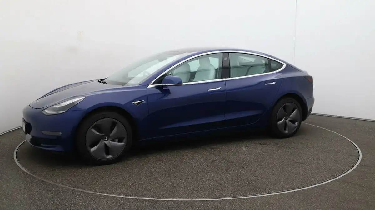 2019-tesla-model-3-e-4x4-performance-pack-big-65