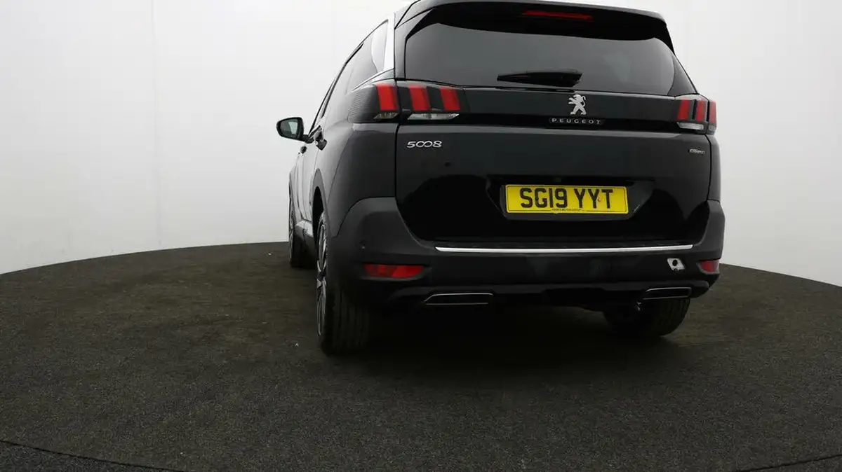 2019-peugeot-5008-suv-15-bluehdi-gt-line-premium-big-32
