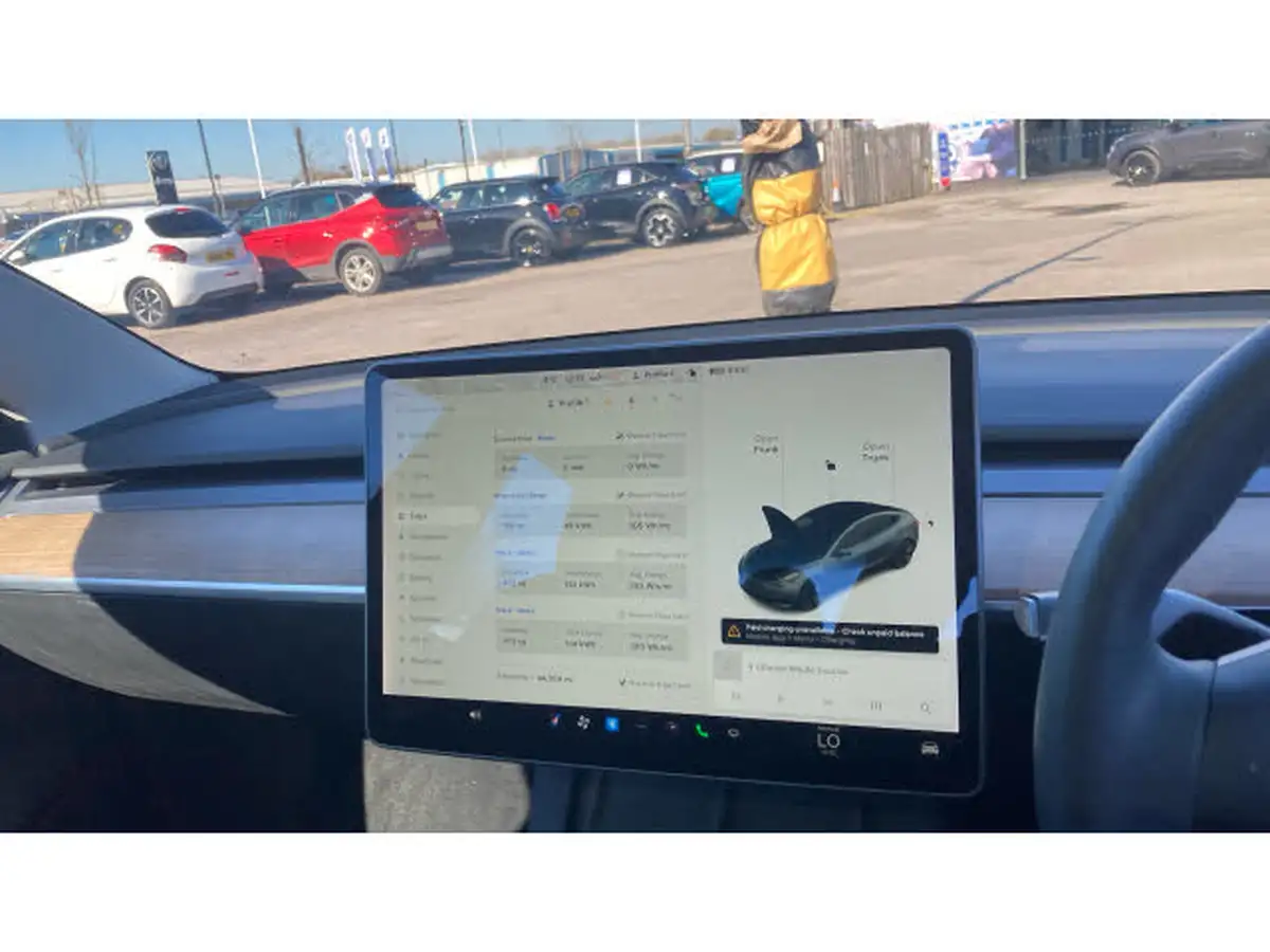 2021-tesla-model-3-e-long-range-awd-big-11