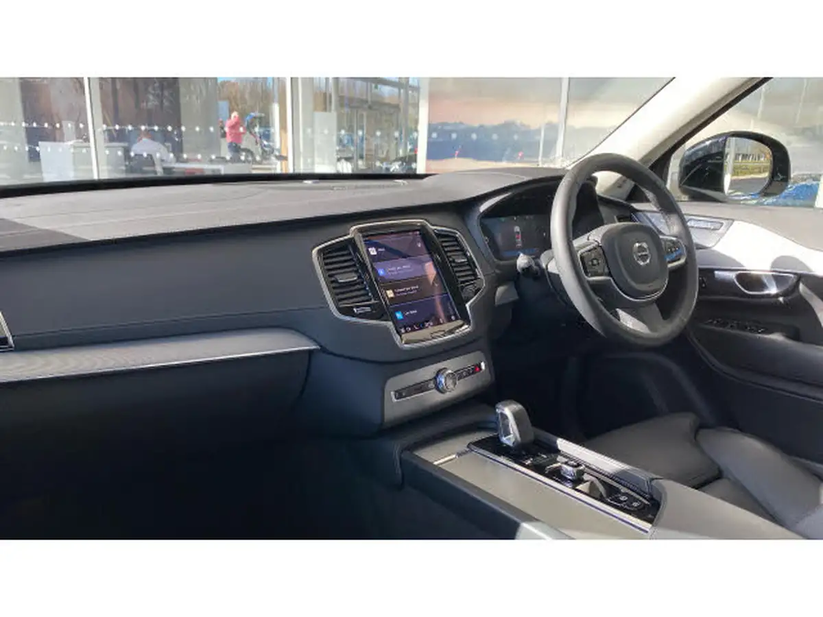 2024-volvo-xc90-20-t8-plus-big-3