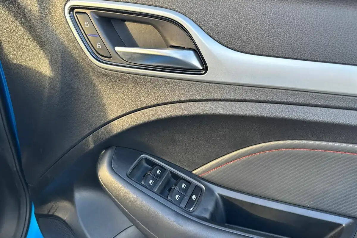 2024-mg-zs-suv-15-vti-tech-exclusive-big-21
