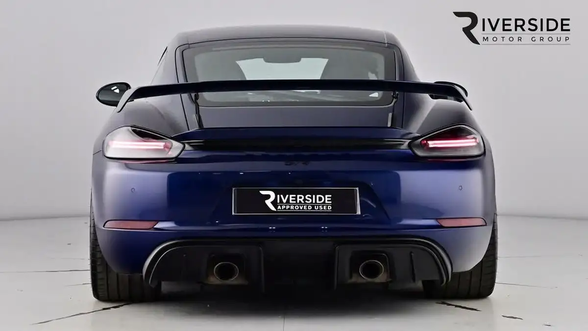 2020-porsche-cayman-718-40-cayman-gt4-big-7