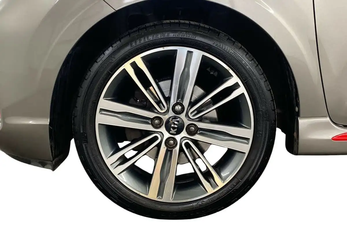 2019-kia-picanto-125-gt-line-big-8