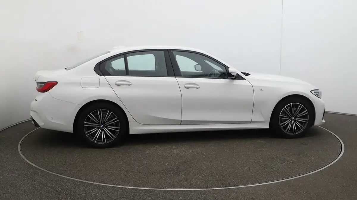2020-bmw-3-series-20-330e-m-sport-saloon-4d-big-8