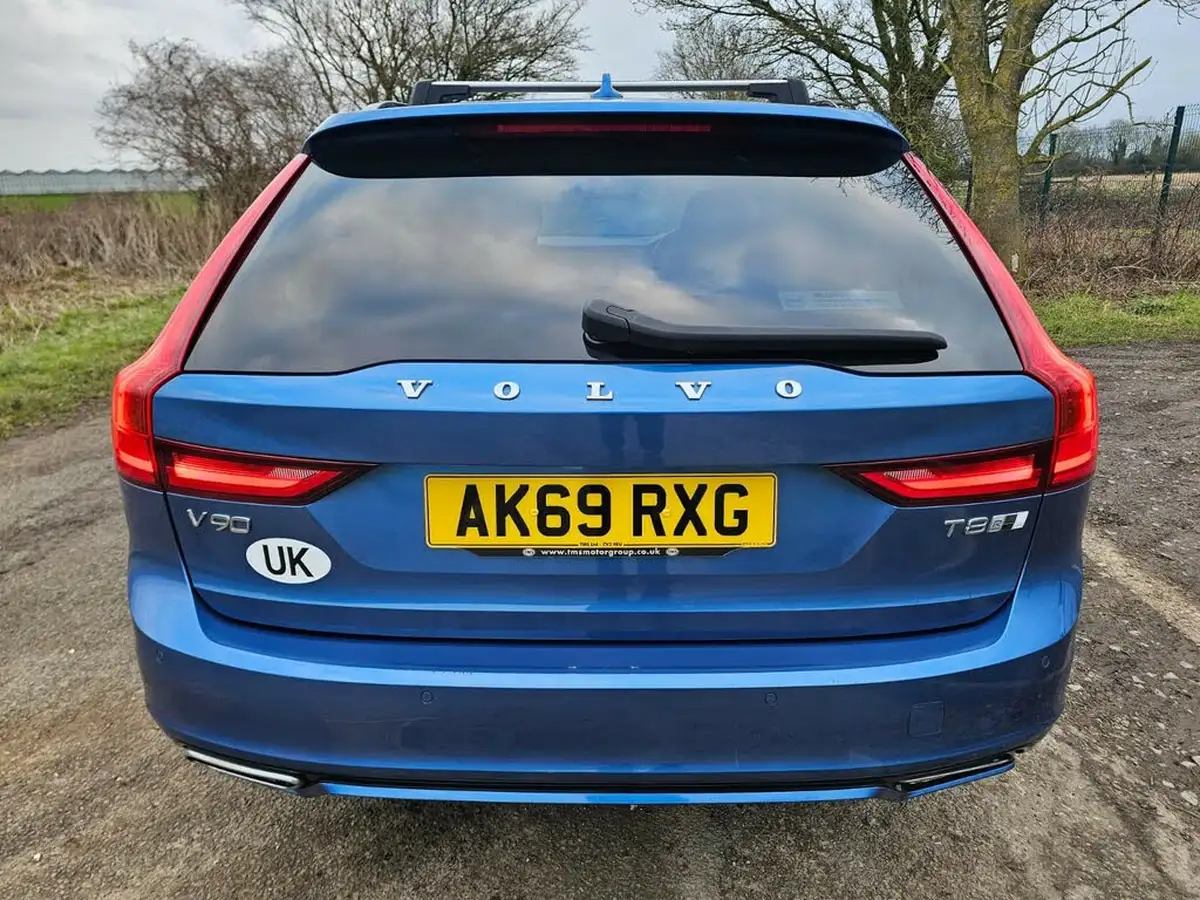 2020-volvo-v90-20-t8-r-design-plus-big-4