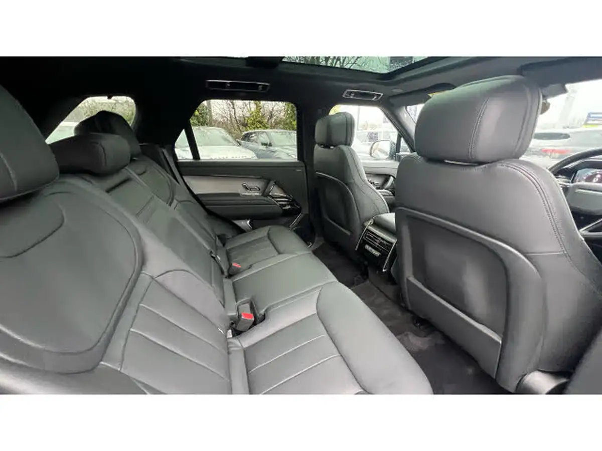 2024-land-rover-range-rover-sport-30-d300-dynamic-se-big-33