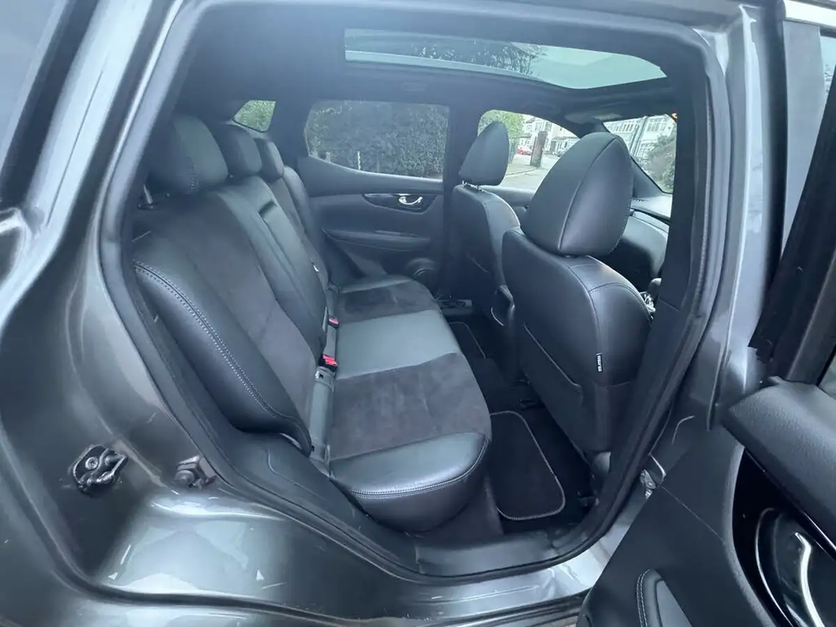2017-nissan-qashqai-12-dig-t-n-vision-18in-xtronic-cvt-big-27