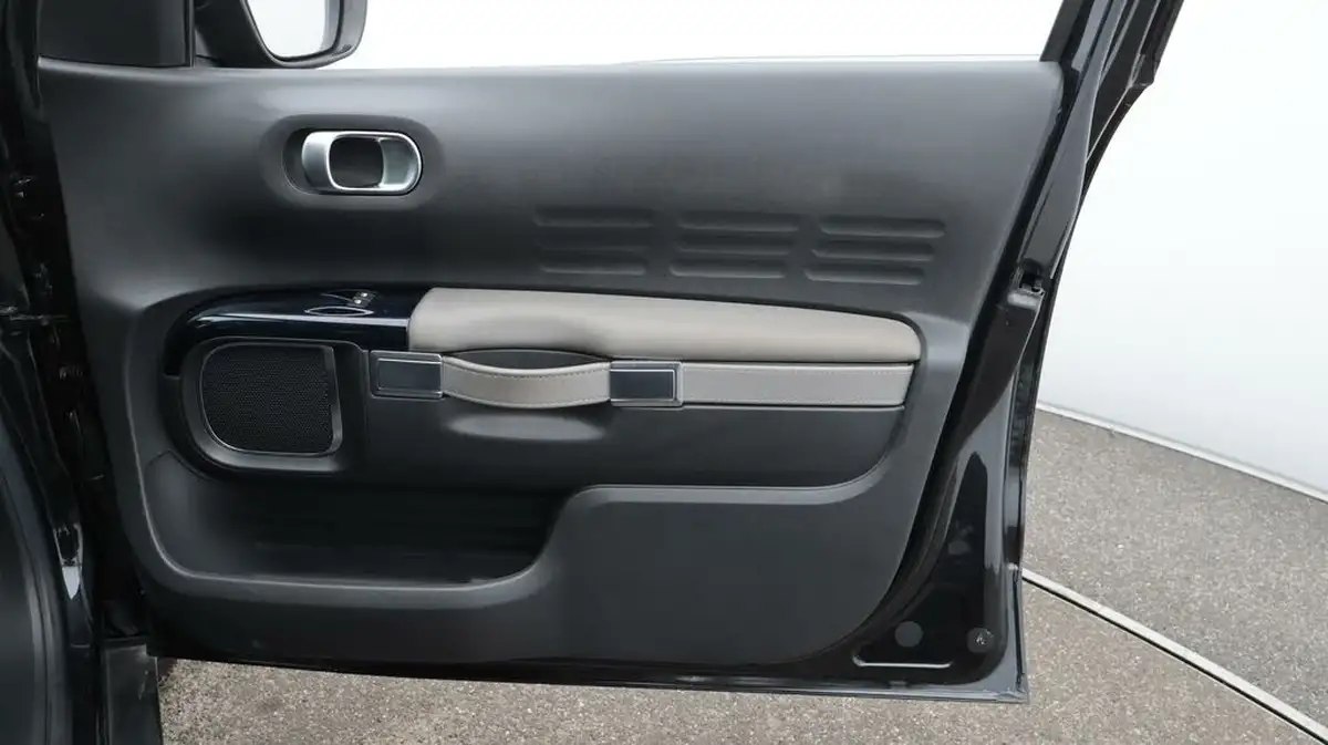 2020-citroen-c4-cactus-12-puretech-flair-110ps-big-15