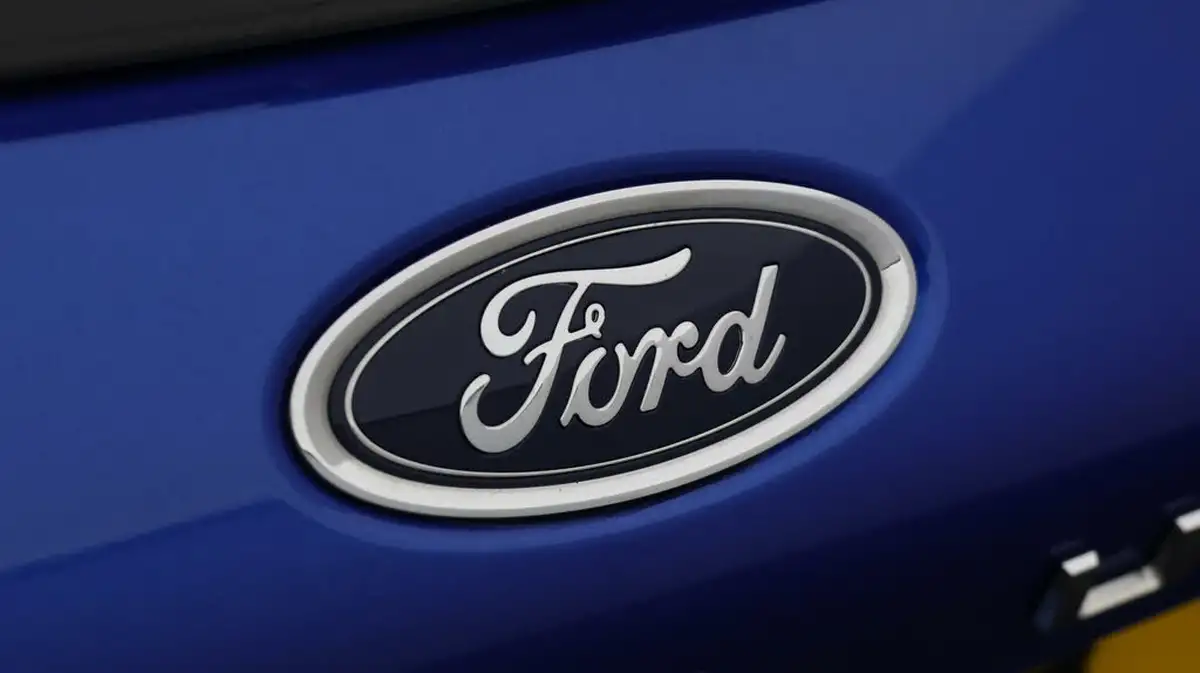 2020-ford-focus-15-st-line-x-hatchback-auto-big-19