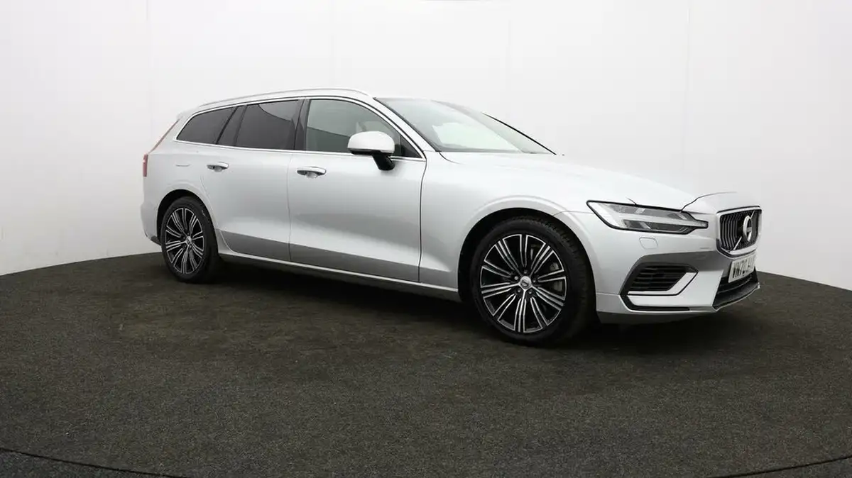 2020-volvo-v60-20-t6-inscription-big-75