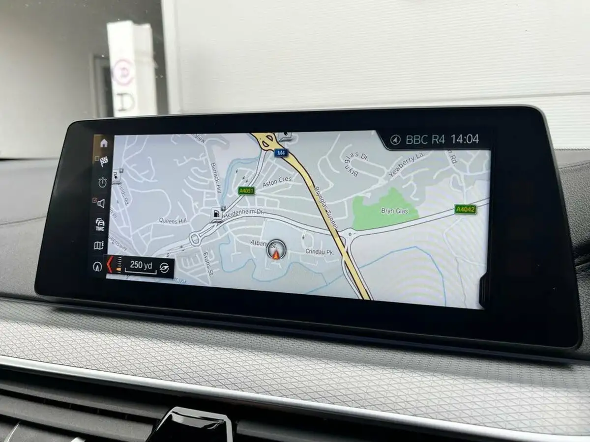 2018-bmw-5-series-20-530e-m-sport-big-14
