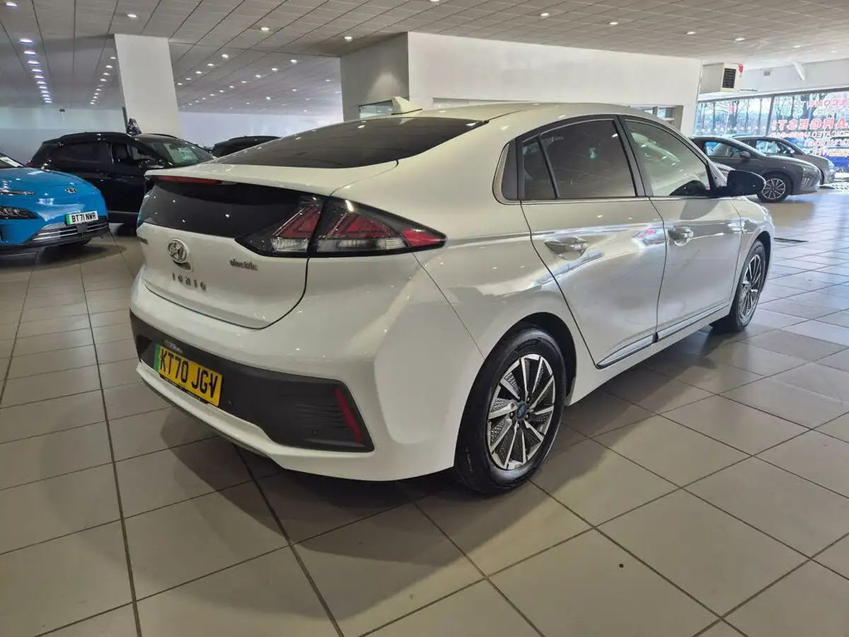 2021-hyundai-ioniq-e-premium-se-electric-100kw-big-11