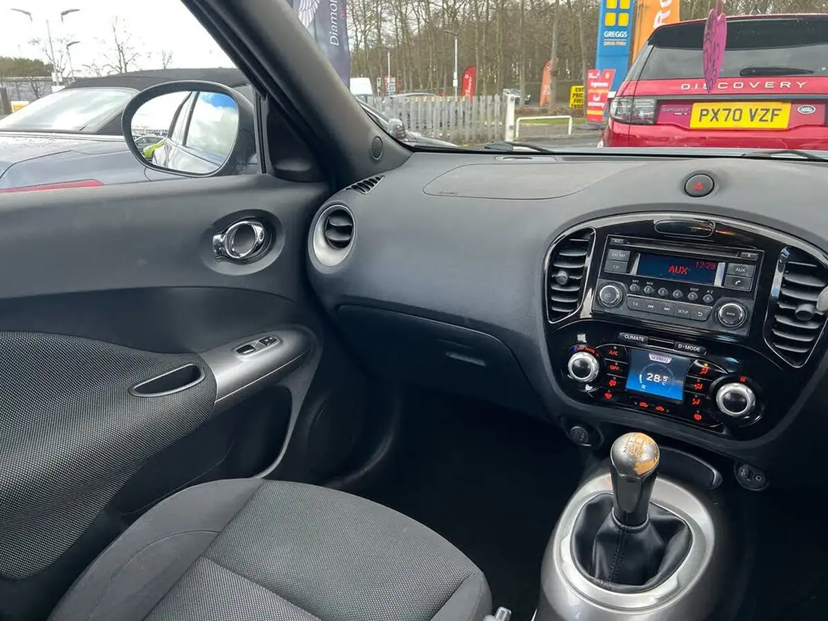 2013-nissan-juke-16-acenta-big-13