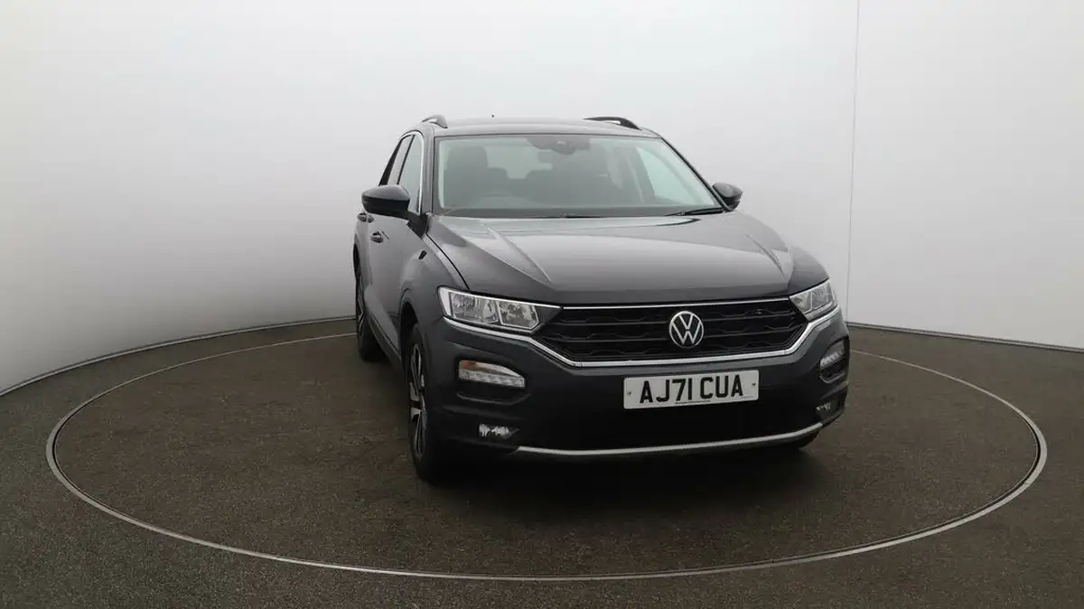 2022-volkswagen-t-roc-10-tsi-active-hatchback-5d-big-33