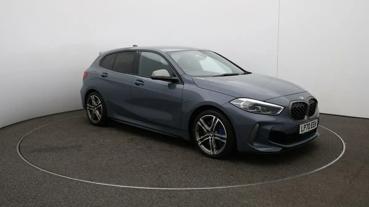 2021-bmw-1-series-20-m135i-xdrive-big-44
