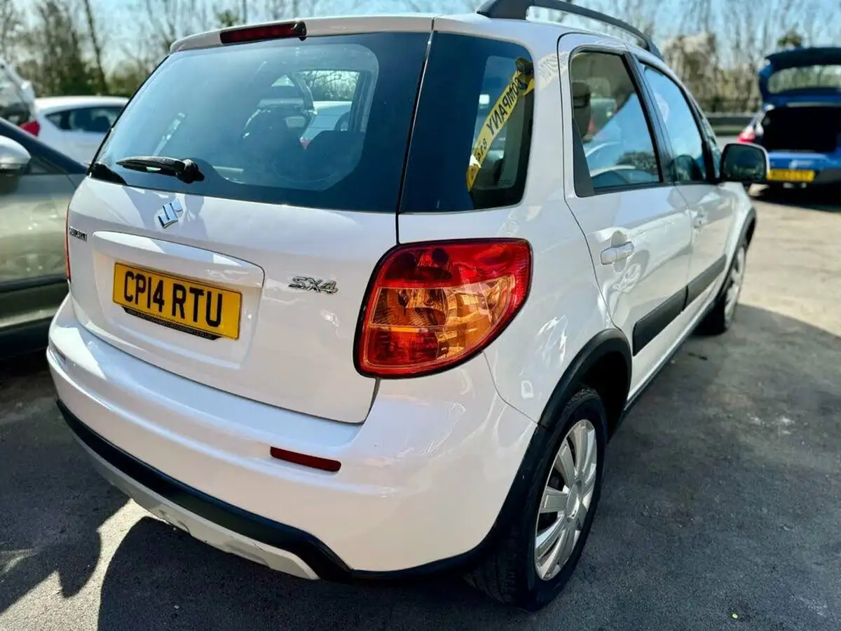 2014-suzuki-sx4-16-sz3-big-2
