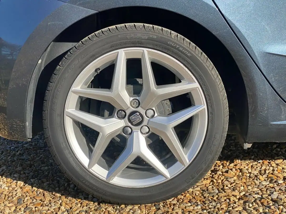 2019-seat-ibiza-10-mpi-fr-big-30