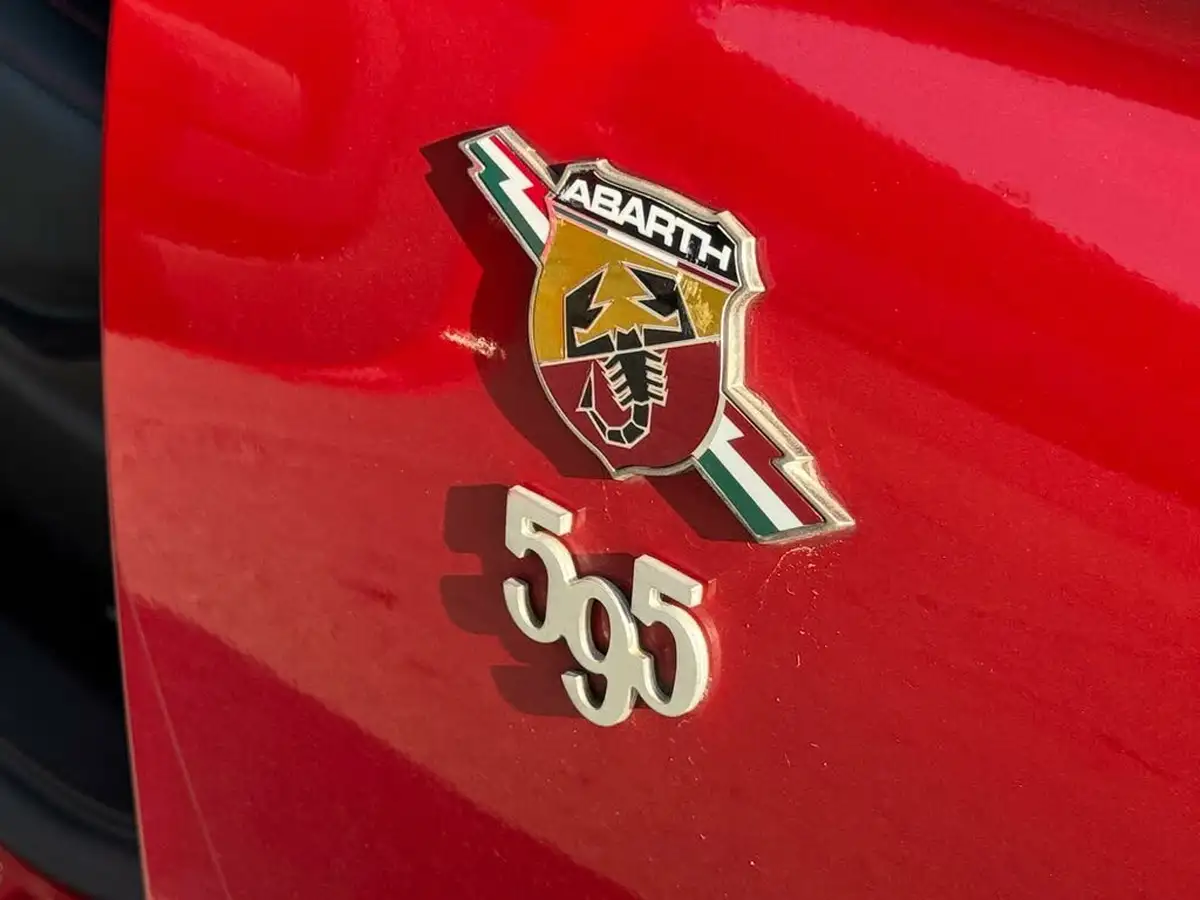 2012-abarth-595-big-12