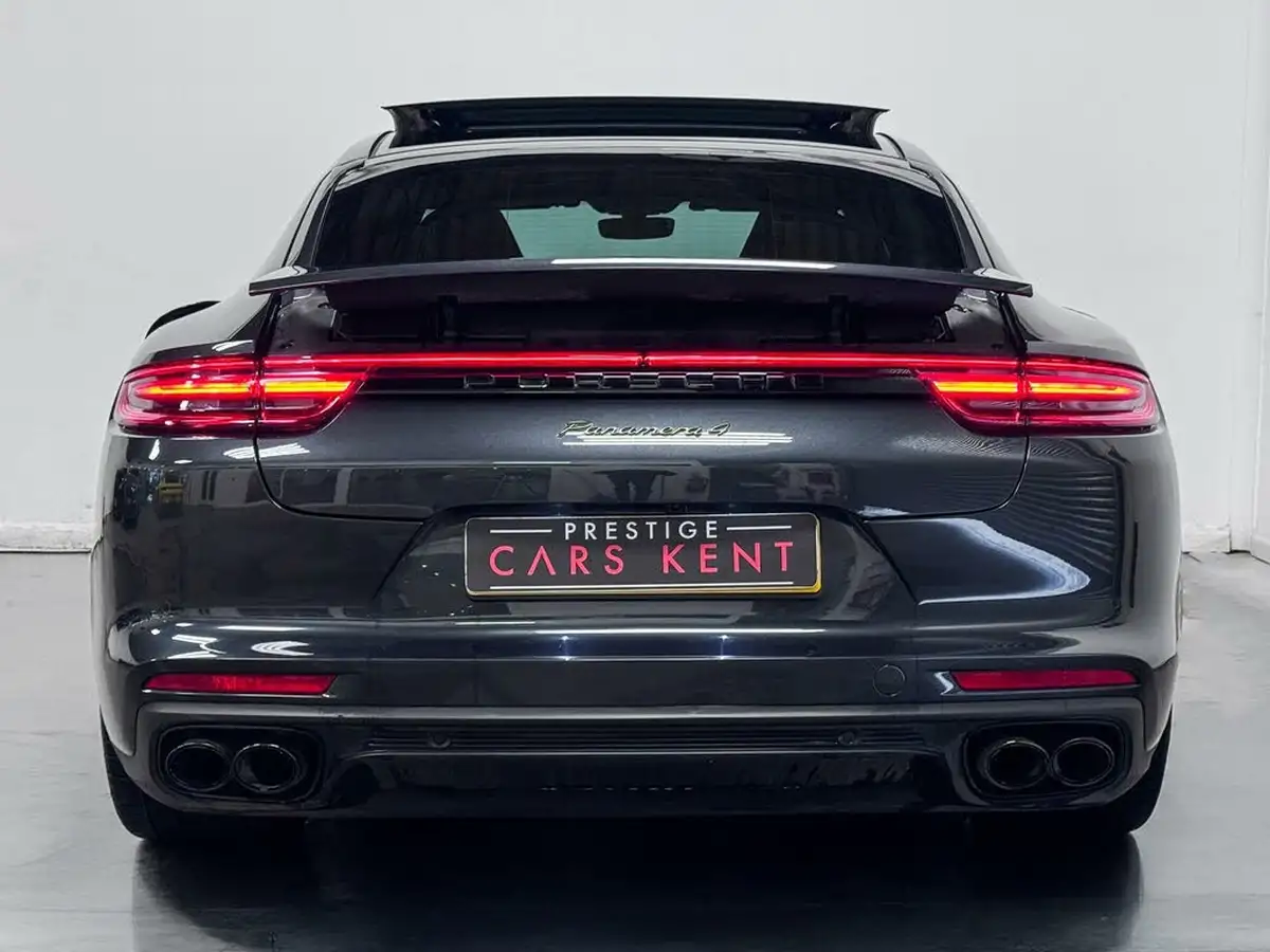 2019-porsche-panamera-30-4-e-hybrid-hatchback-big-6