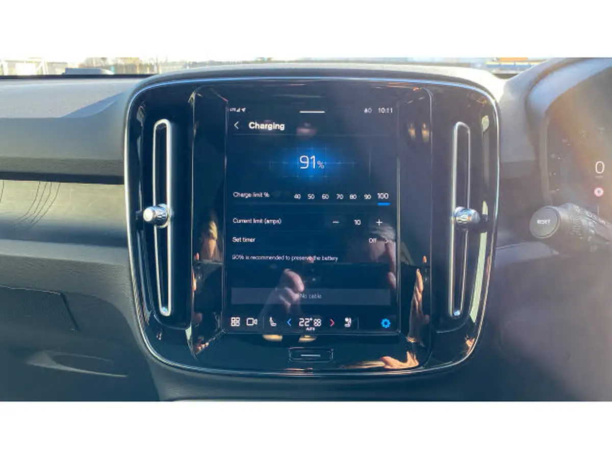 2022-volvo-c40-e-twin-recharge-pro-big-35
