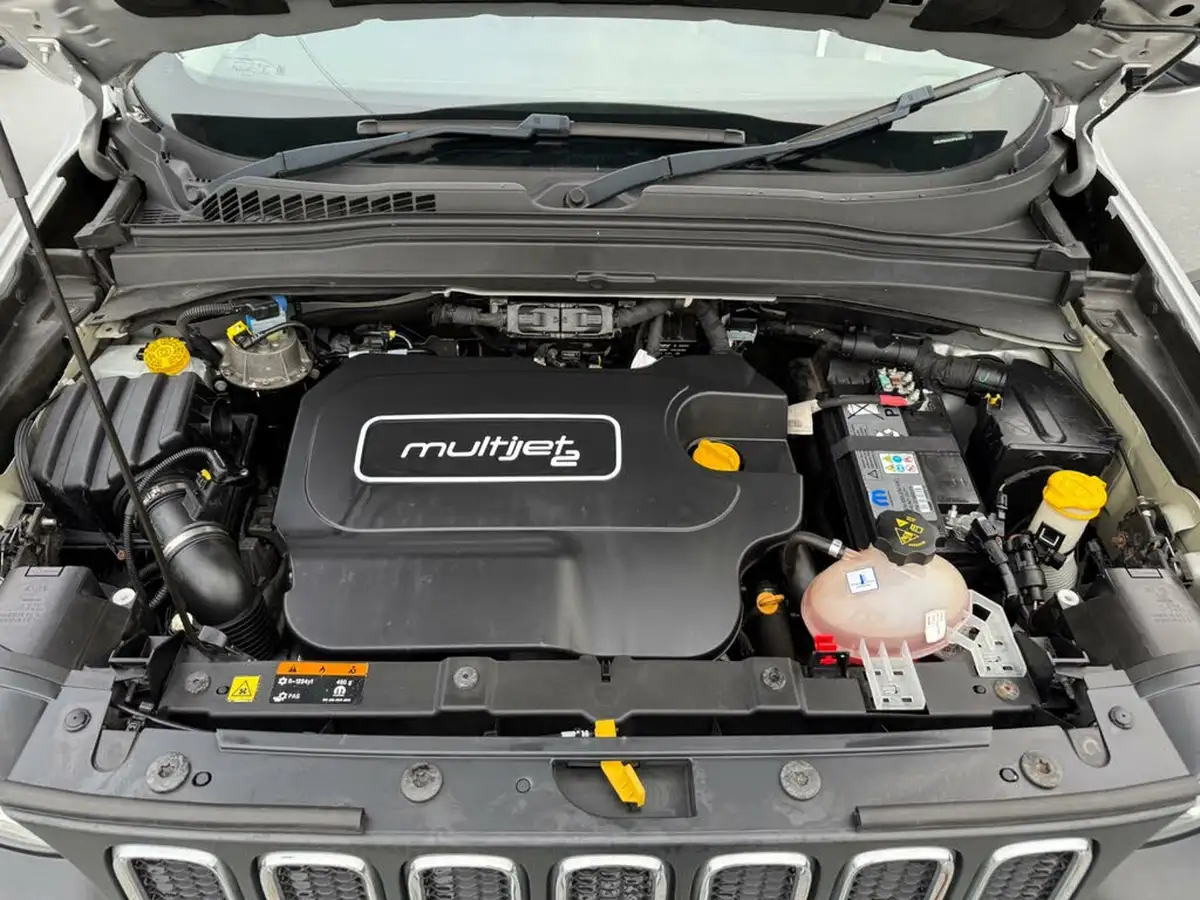 2016-jeep-renegade-16-multijet-ii-longitude-ss-big-39