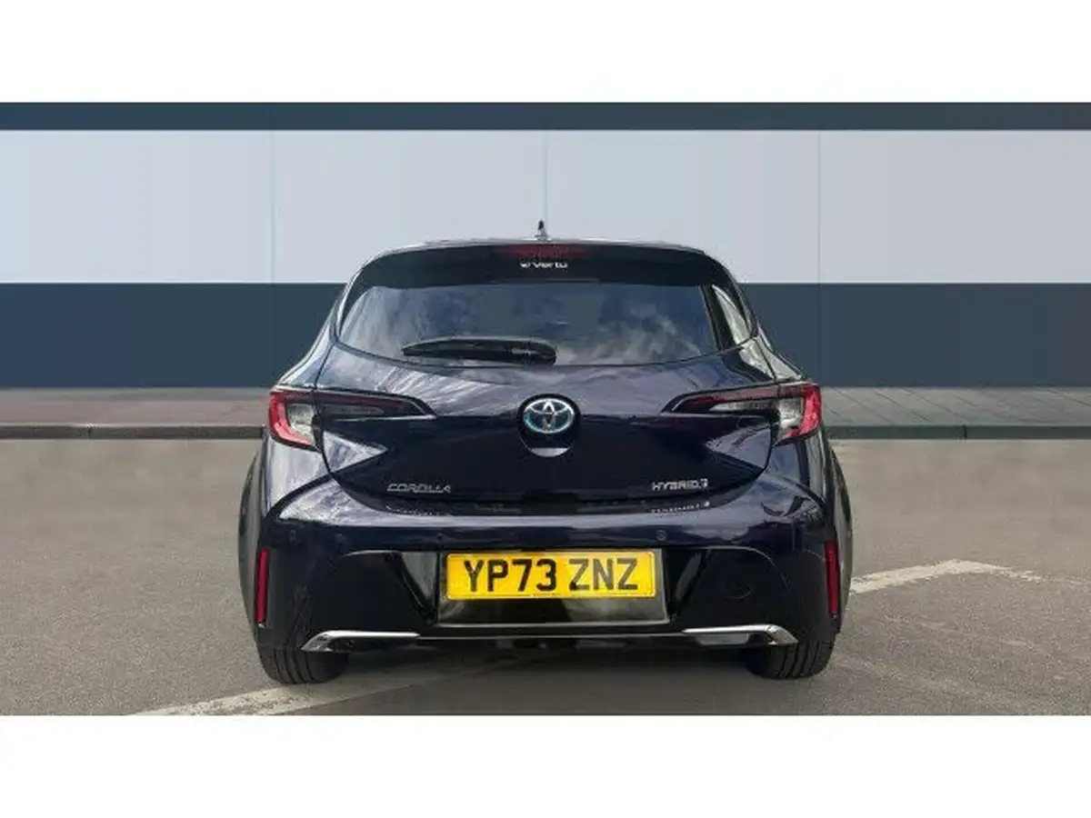 2023-toyota-corolla-18-vvt-i-design-138bhp-hatchback-5d-big-5
