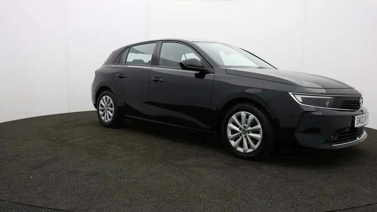 2022-vauxhall-astra-12-turbo-design-130ps-hatchback-big-38