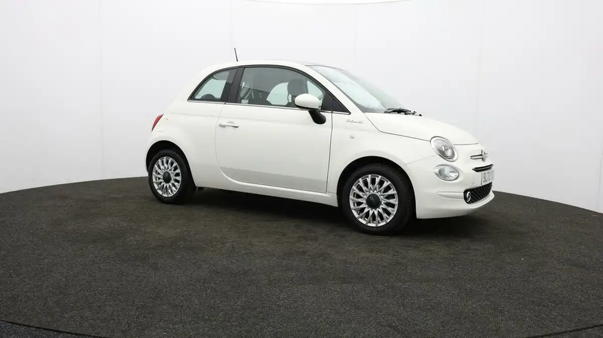 2022-fiat-500-10-dolcevita-big-38