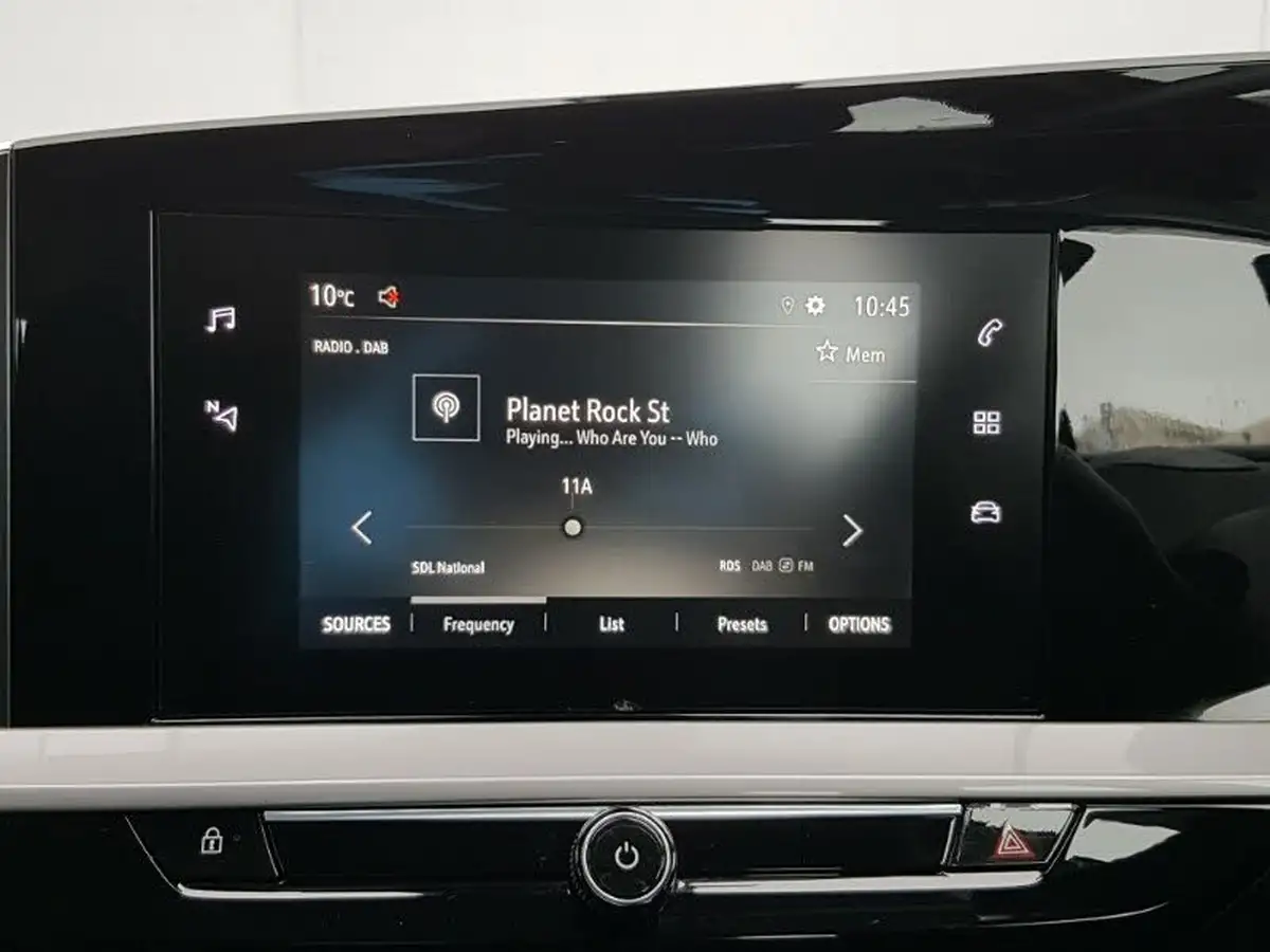 2022-vauxhall-mokka-12-design-130ps-big-10